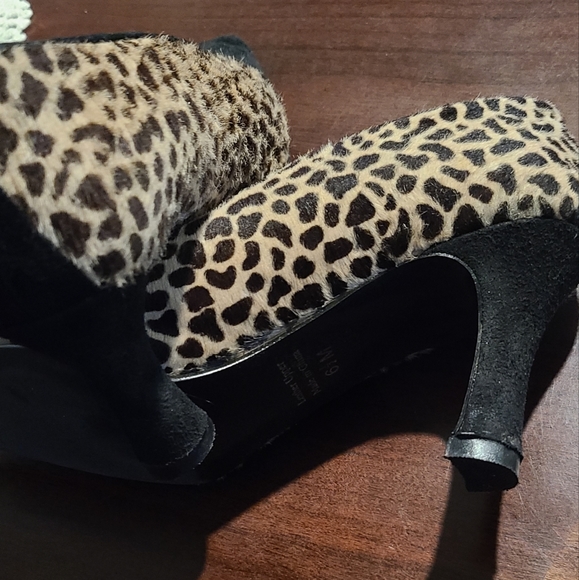 Leopard High Heel Shoes - Picture 3 of 4